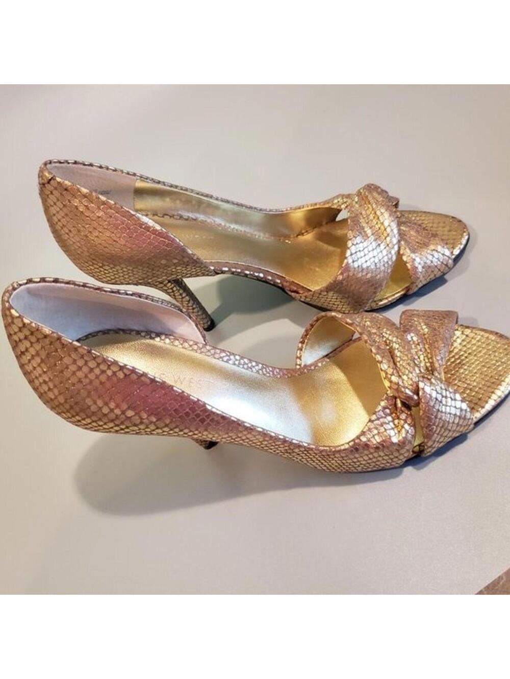 LKNW Gold metallic nine West sandals heels open toe 7.5  2.75 heel